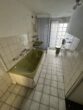 OG 3 Tageslichtbad mit Wanne und Dusche - **Renovierungsbedürftiges 1-2 Familienhaus**GARTEN# Garage...