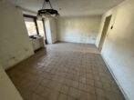 EG 6 Wohnzimmer - **Renovierungsbedürftiges 1-2 Familienhaus**GARTEN# Garage...